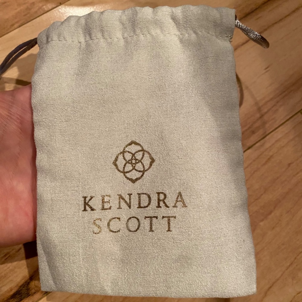 Kendra Scott jewelry bags - Picture 2 of 4